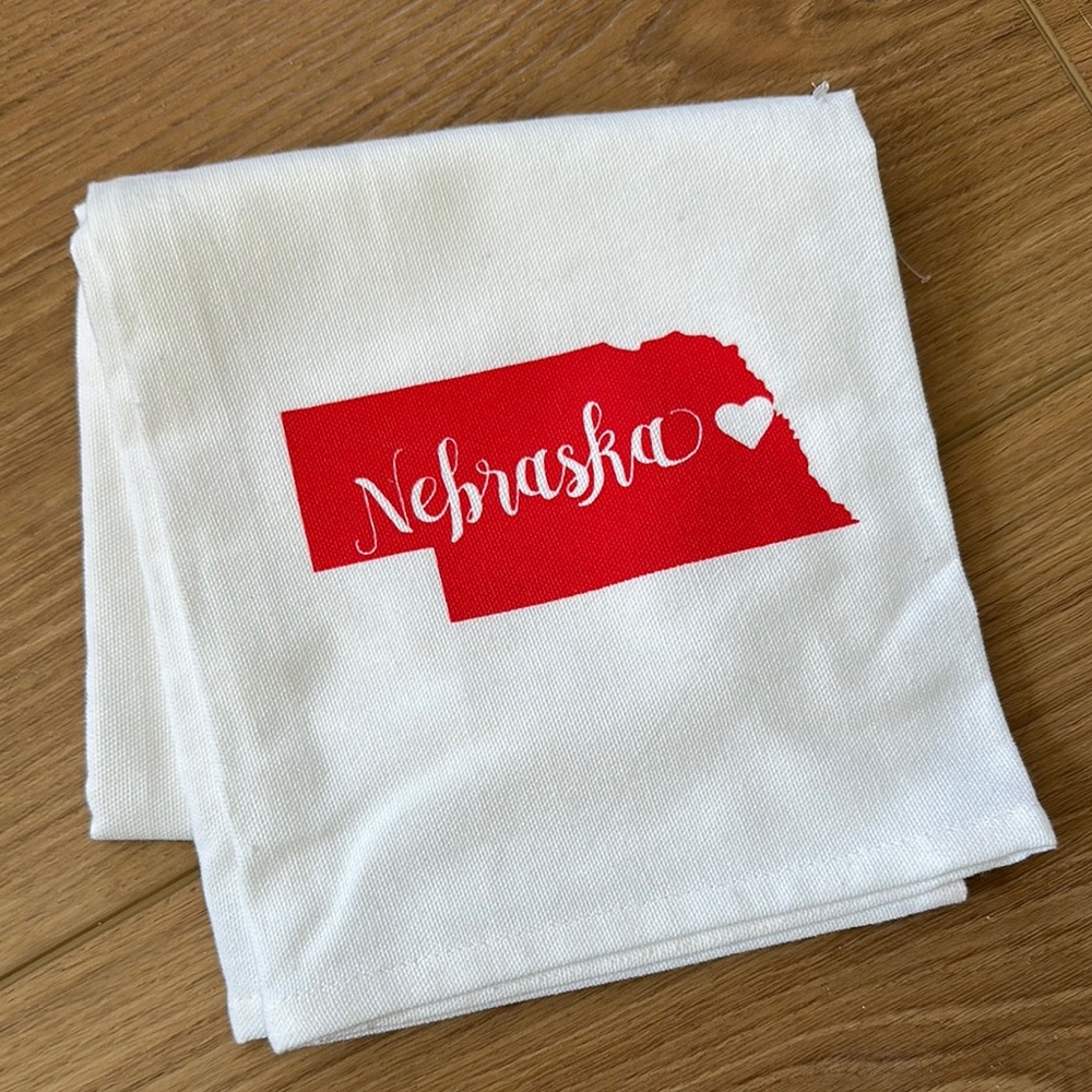 NWOT Nebraska Red and White tea Towel